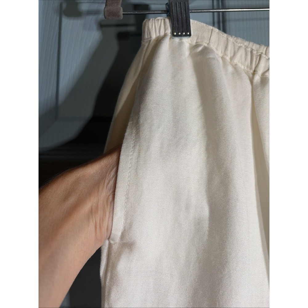 Valerie Steven's Linen Blend Boho White Pull On Pants Sz XL. Pockets. Wide Leg. - Picture 3 of 7